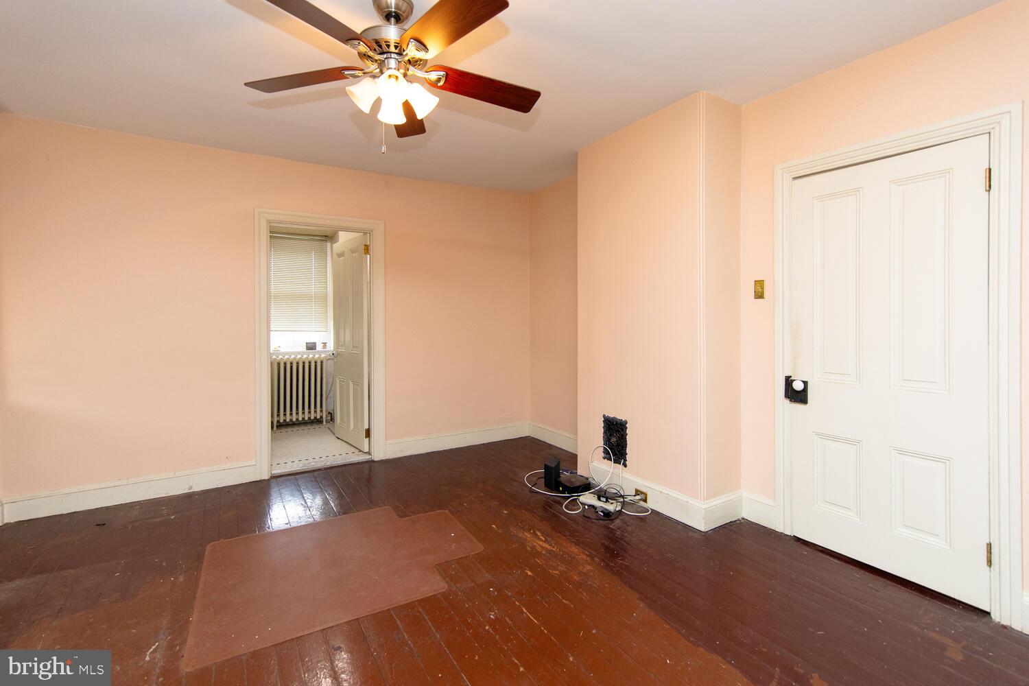 710 Rowland Avenue Cheltenham, PA 19012 - Photo 43 of 55 Bedroom 6 with full bath