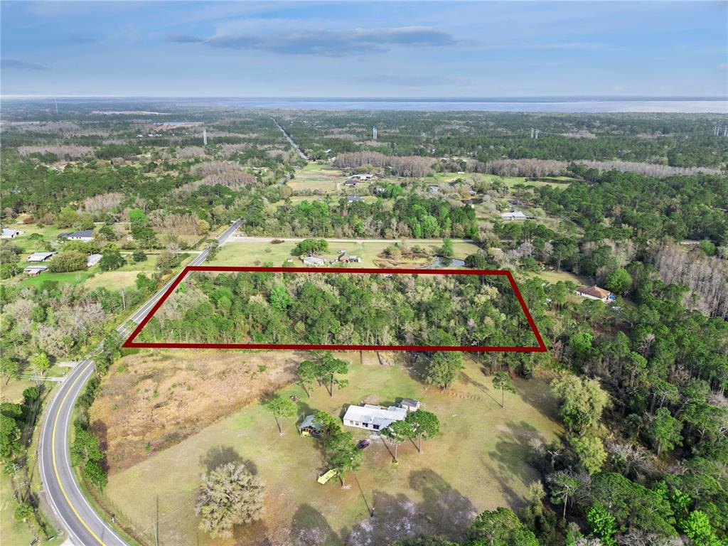 541 East Osceola Road Geneva, FL 32732 - Photo 7 of 31