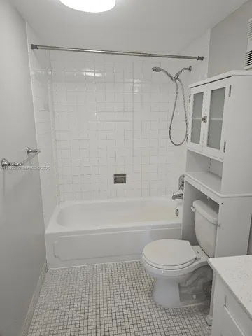 $2,200 | 14250 Southwest 62nd Street, Unit 504, Miami, FL 33183