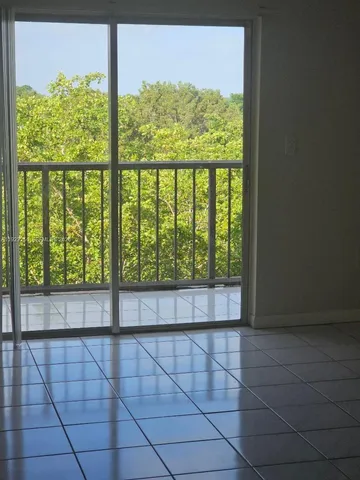 $2,200 | 14250 Southwest 62nd Street, Unit 504, Miami, FL 33183