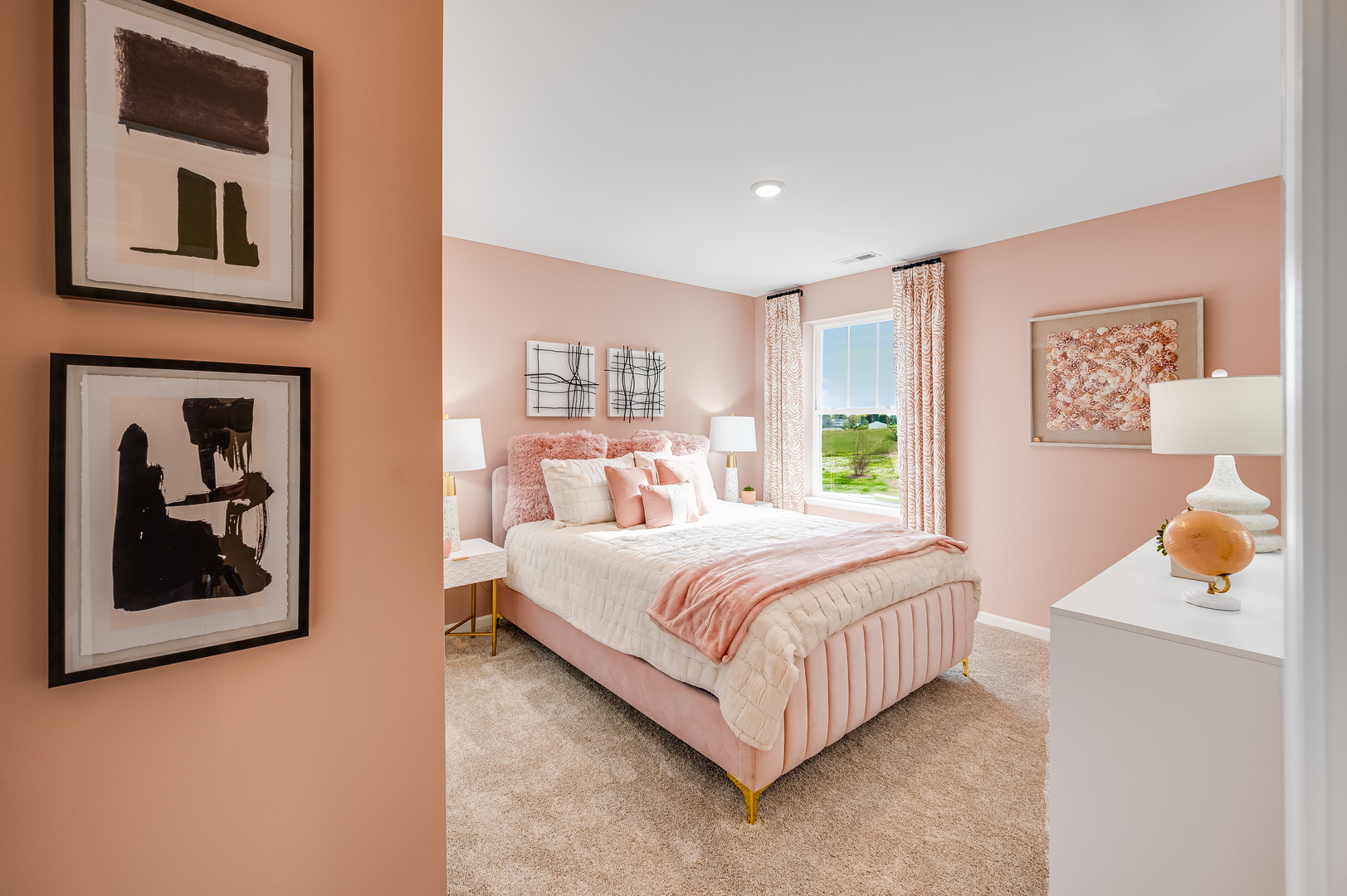 4220 Meadowridge Road Woodstock, IL 60098 - Photo 16 of 20 a bedroom with a bed and painting on the wall