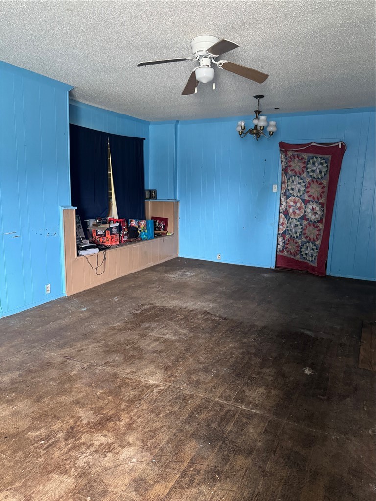 406 Mathis Street Taft, TX 78390 - Photo 6 of 7 a view of a livingroom with furniture and a flat screen tv