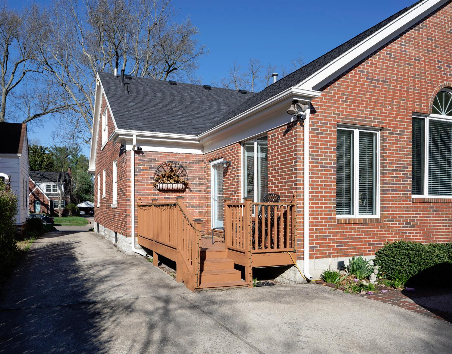 235 Cochran Road Lexington, KY 40502 - Photo 41 of 46 Photo 41