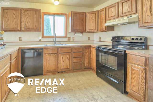 11242 Hegel Road Goodrich, MI 48438 - Photo 9 of 37 21122531-8.JPG