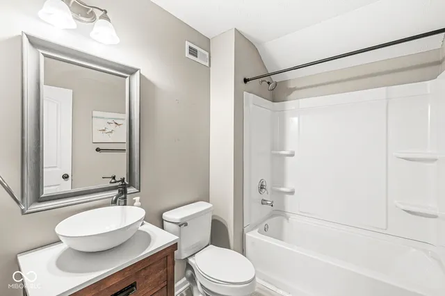 $539,900 | 11864 Avedon Drive, Zionsville, IN 46077