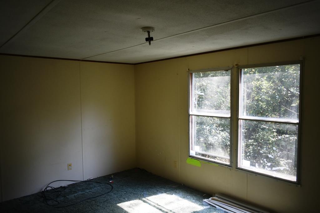128 Dog Branch Road Pleasant Shade, TN 37145 - Photo 8 of 14 a view of room with window
