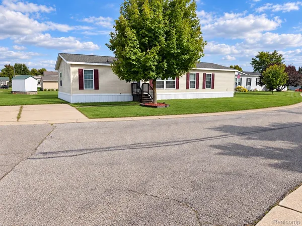 $49,900 | 433 Shadow Lane, Mason, MI 48854