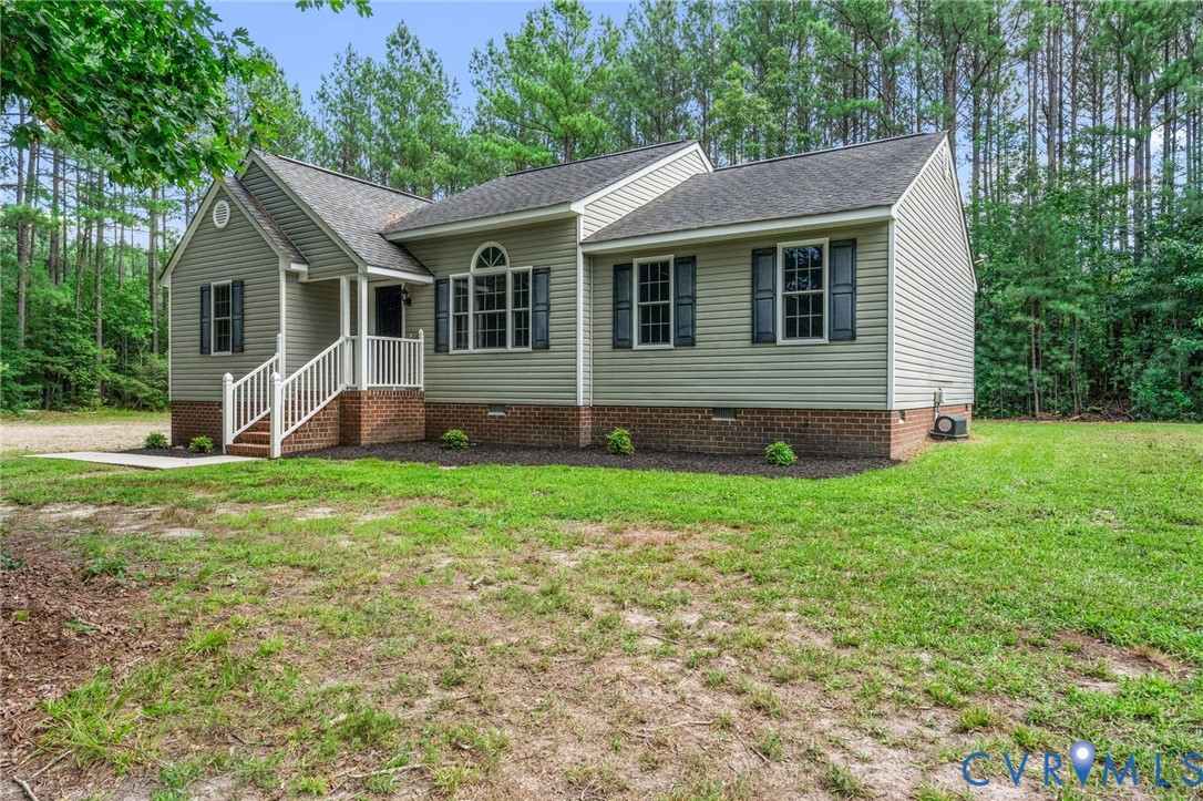 16061 Lebanon Road Spring Grove, VA 23881 - Photo 2 of 34 Gallery Image 2