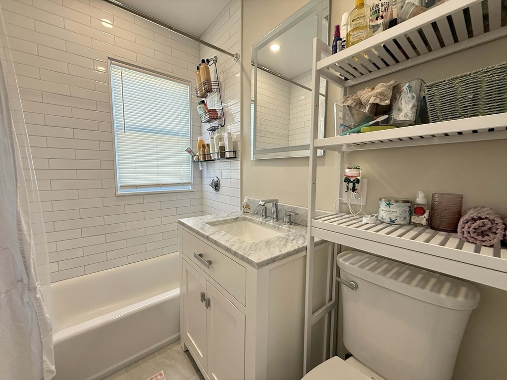 82 Elmer Road, Unit 1 Boston, MA 02124 - Photo 29 of 36