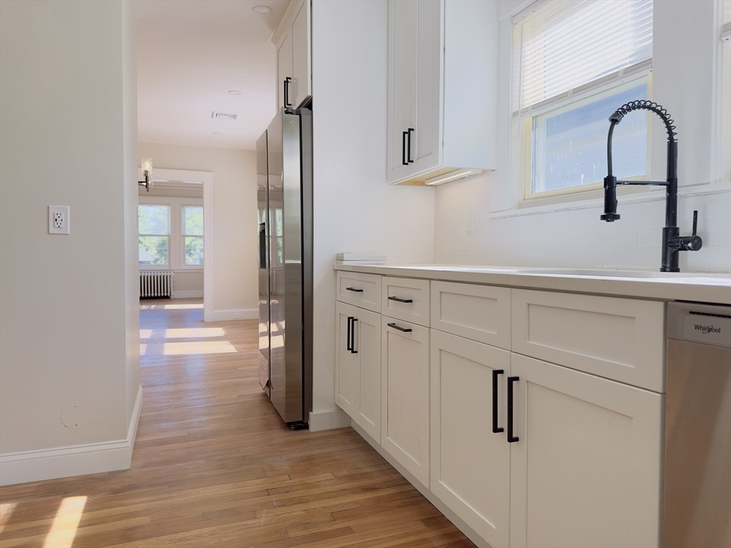 82 Elmer Road, Unit 1 Boston, MA 02124 - Photo 4 of 36