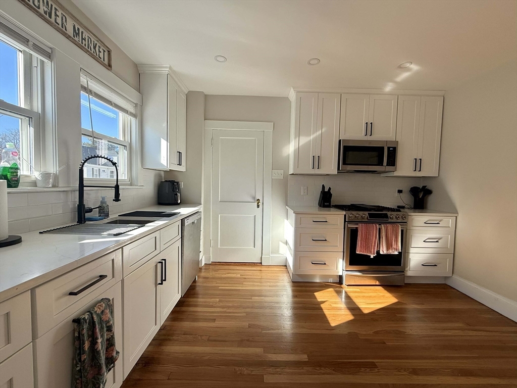 82 Elmer Road, Unit 1 Boston, MA 02124 - Photo 6 of 36