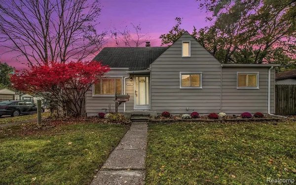 $1,650 | 20201 Annapolis Street, Dearborn Heights, MI 48125