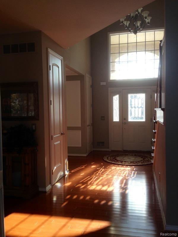 30455 South Greenbriar Road Franklin, MI 48025 - Photo 15 of 25 foyer