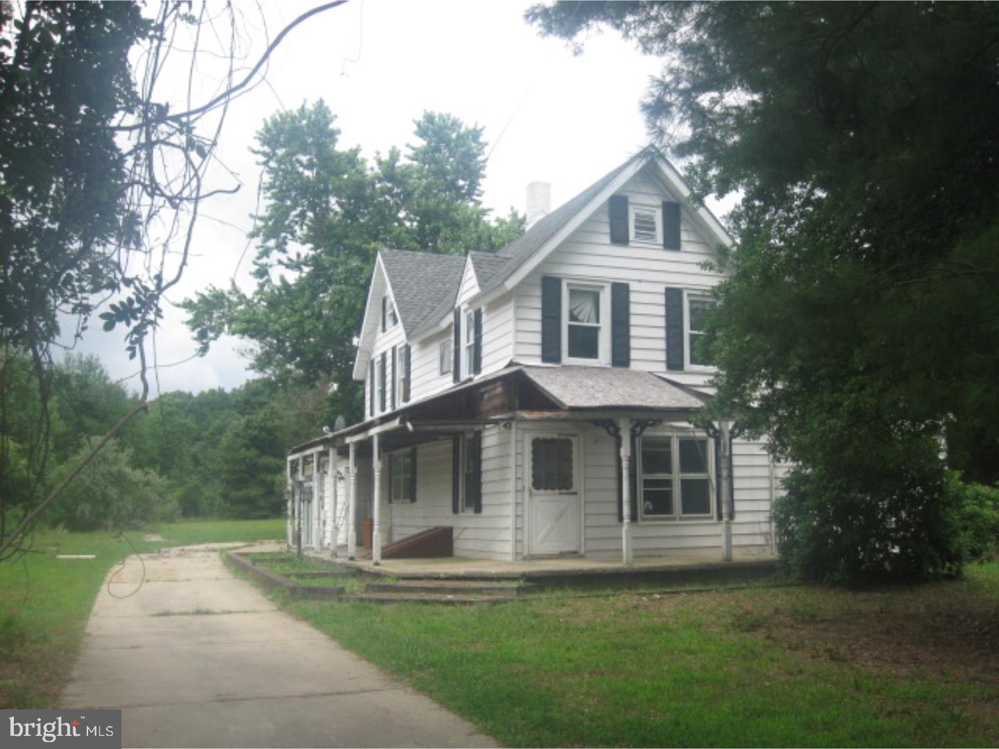 245 Vineyard Road Atco, NJ 08004 - Photo 1 of 7 Front Yard