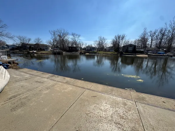 $90,000 | 119 Tully Road, Wilmington, IL 60481