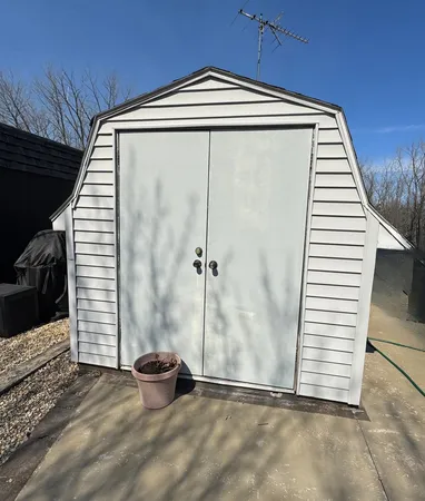 $90,000 | 119 Tully Road, Wilmington, IL 60481