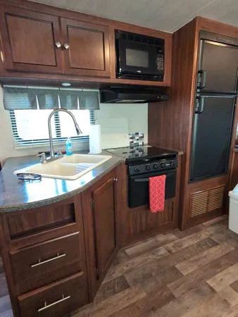 $90,000 | 119 Tully Road, Wilmington, IL 60481