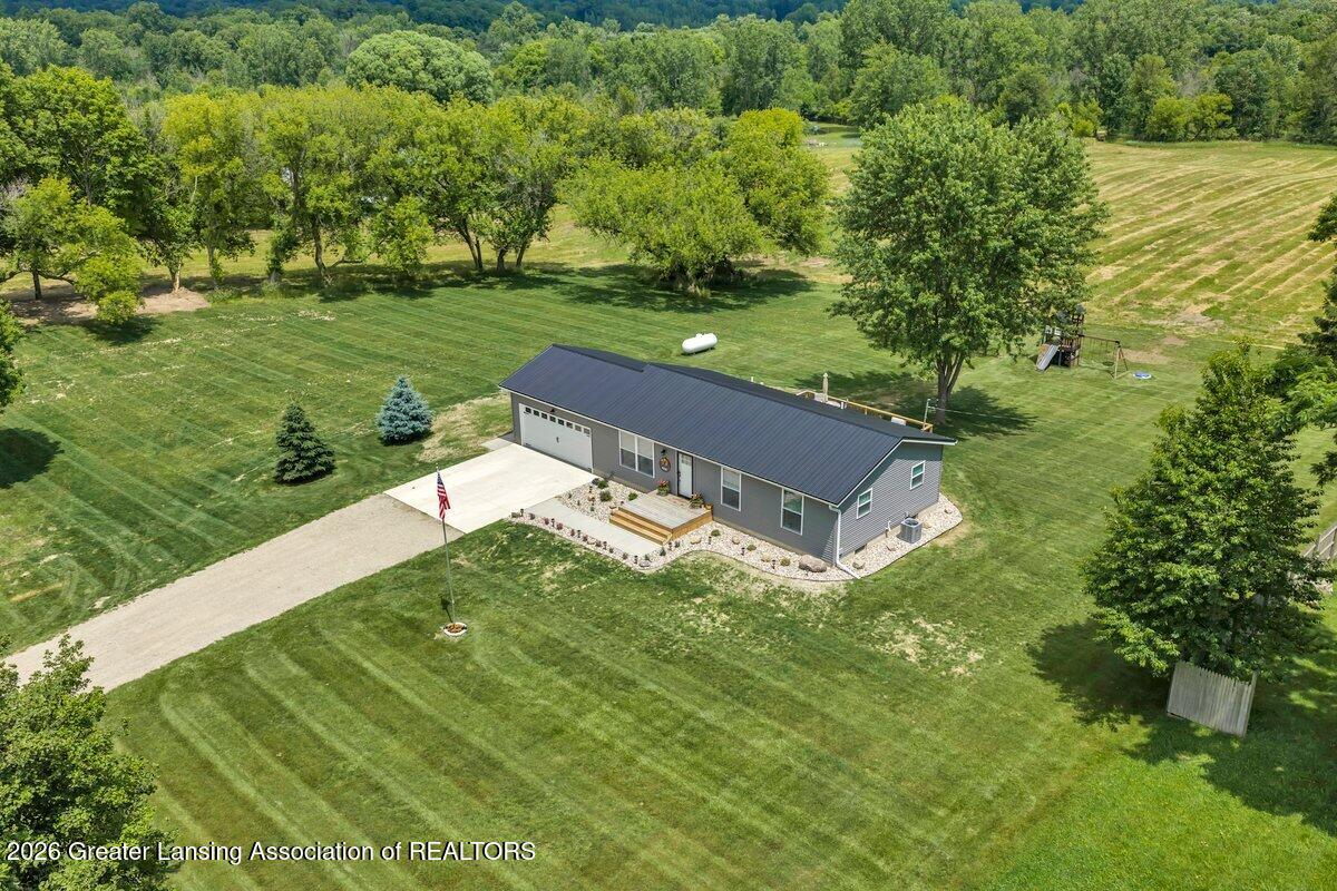 2550 Harmon Road St. Johns, MI 48879 - Photo 23 of 26 DJI_20260625141731_0537_D_ADNPHOTO