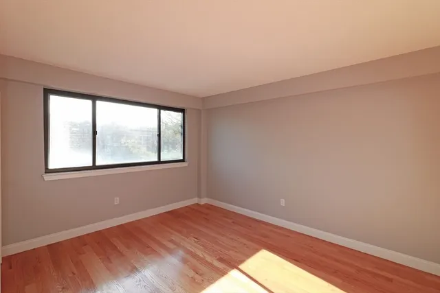 $4,400 | 1850 Beacon Street, Unit 304, Brookline, MA 02445