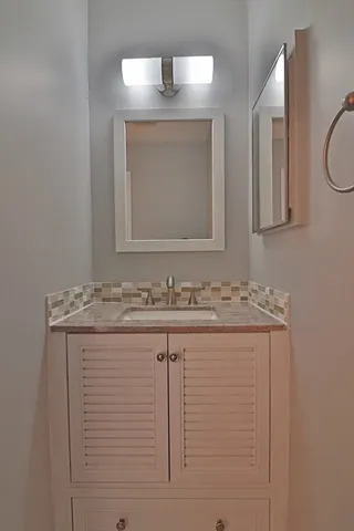 $4,400 | 1850 Beacon Street, Unit 304, Brookline, MA 02445