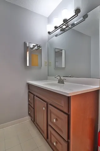 $4,400 | 1850 Beacon Street, Unit 304, Brookline, MA 02445