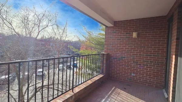 $4,400 | 1850 Beacon Street, Unit 304, Brookline, MA 02445