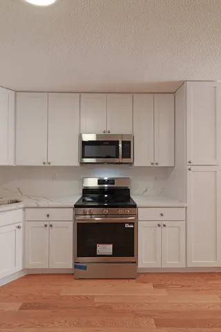 $4,400 | 1850 Beacon Street, Unit 304, Brookline, MA 02445