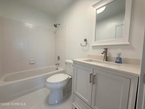 $3,200 | 15 Lindsey Circle, Unit 15, Old Bridge, NJ 08857