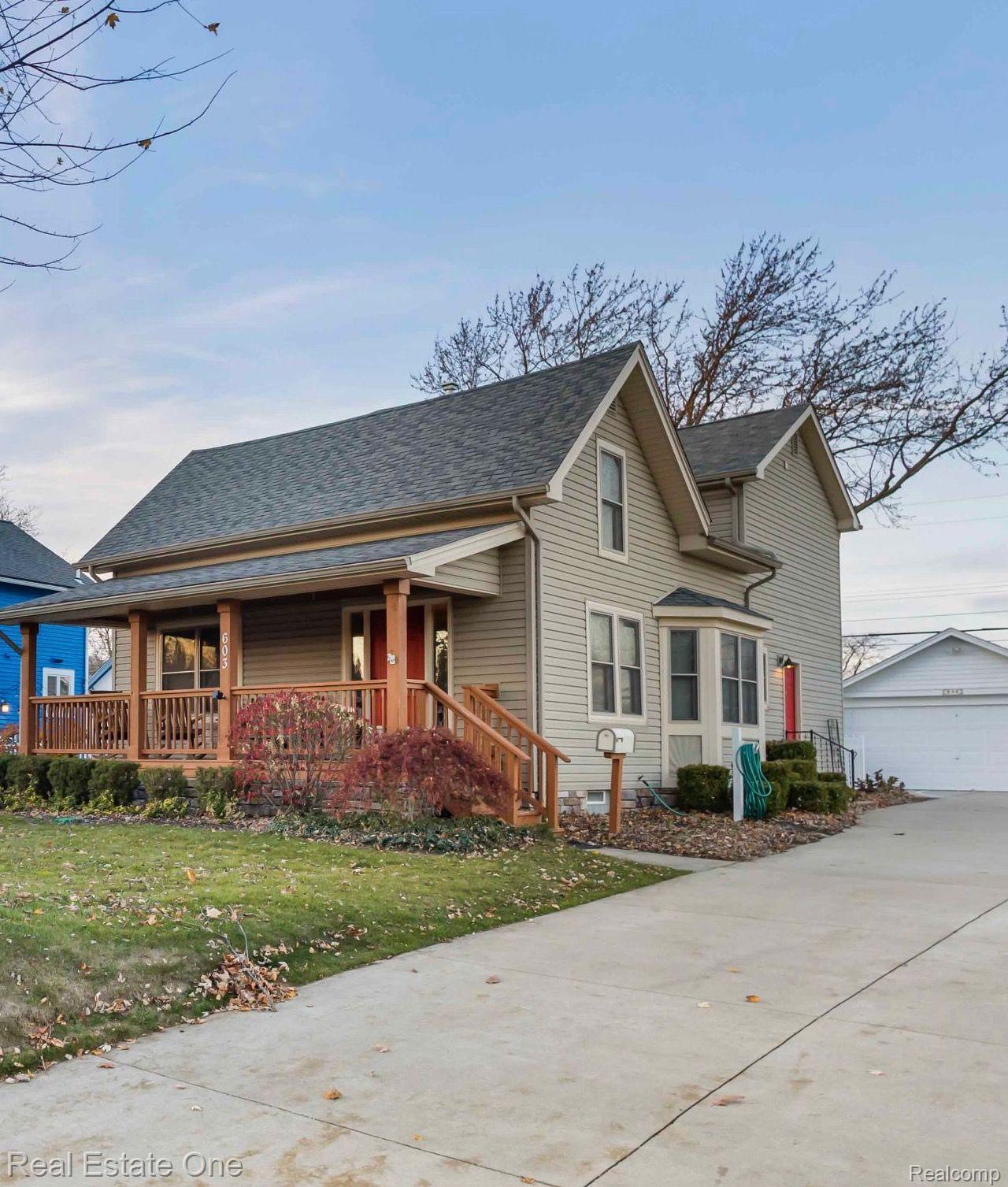 603 Parkdale Avenue Rochester, MI 48307 - Photo 2 of 43