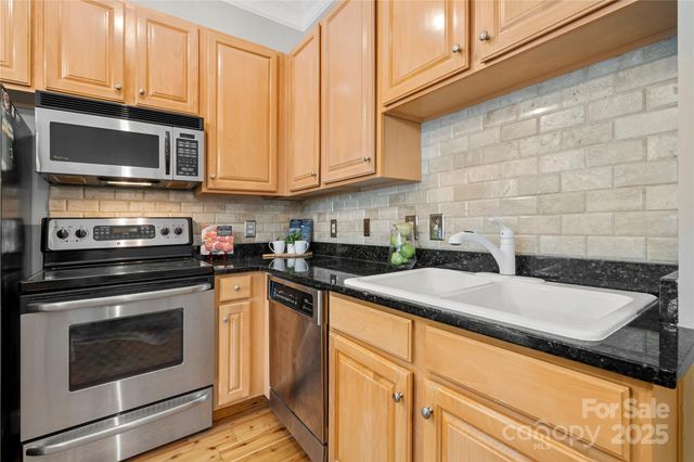 $300,000 | 613 Garden District Drive, Charlotte, NC 28202