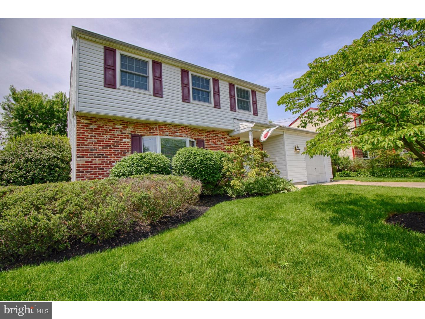 110 Saddle Ridge Road Voorhees, NJ 08043 - Photo 2 of 25 Exterior Front