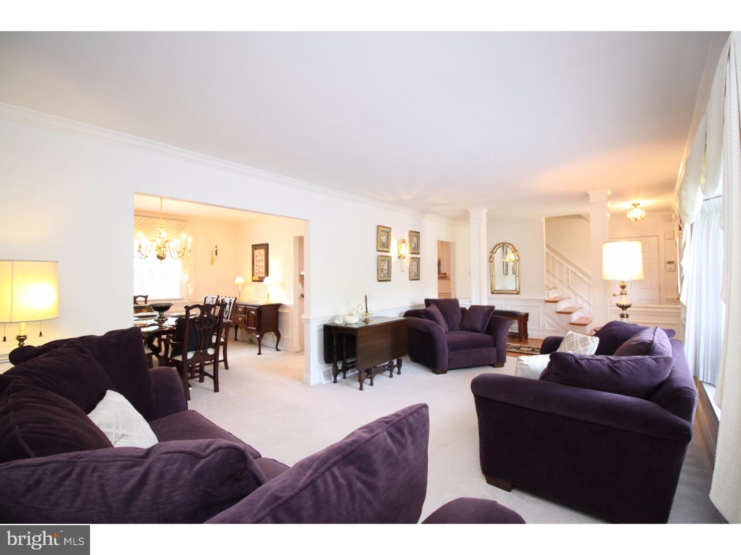110 Saddle Ridge Road Voorhees, NJ 08043 - Photo 5 of 25 Living Room