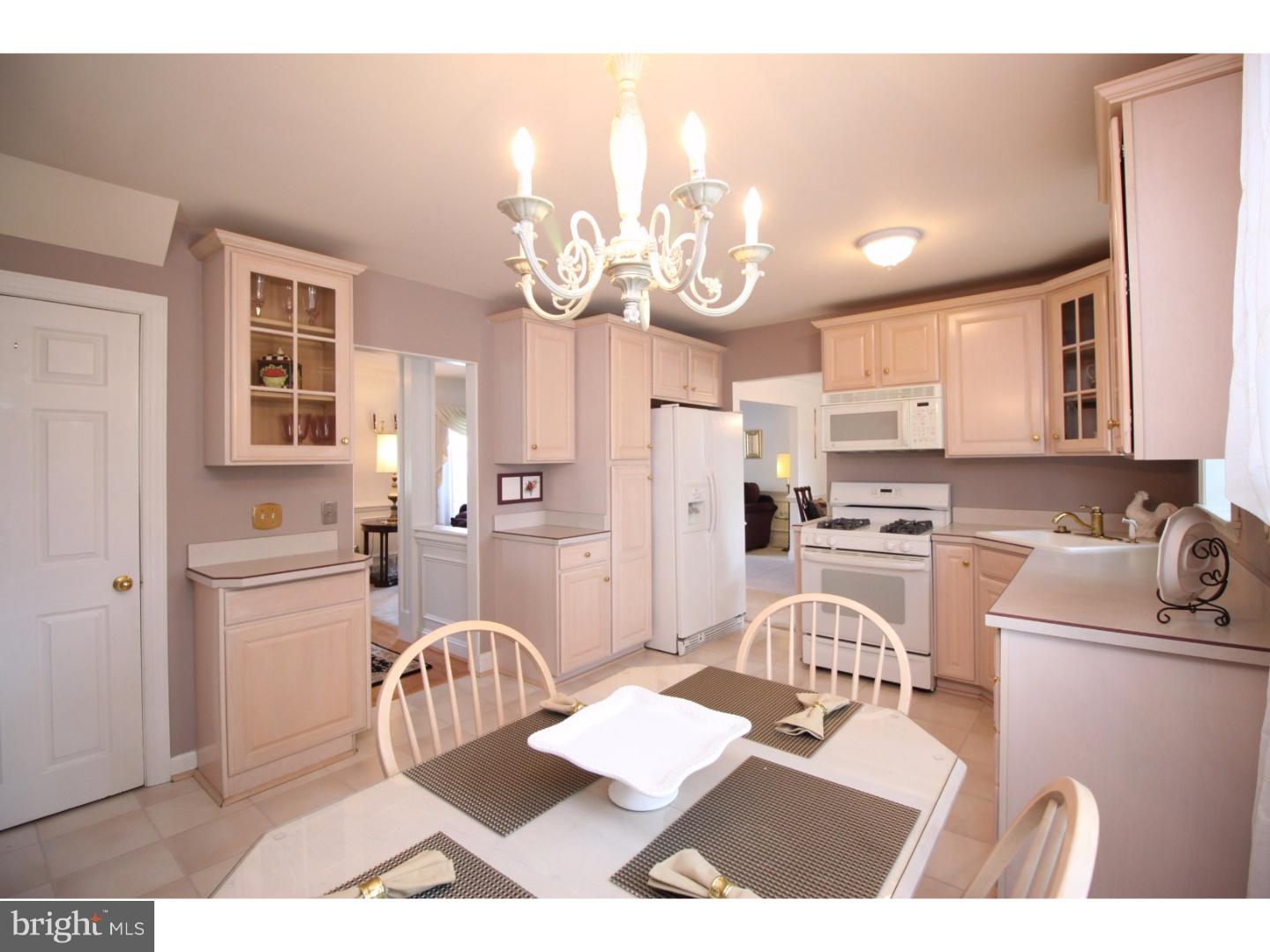 110 Saddle Ridge Road Voorhees, NJ 08043 - Photo 9 of 25 Kitchen