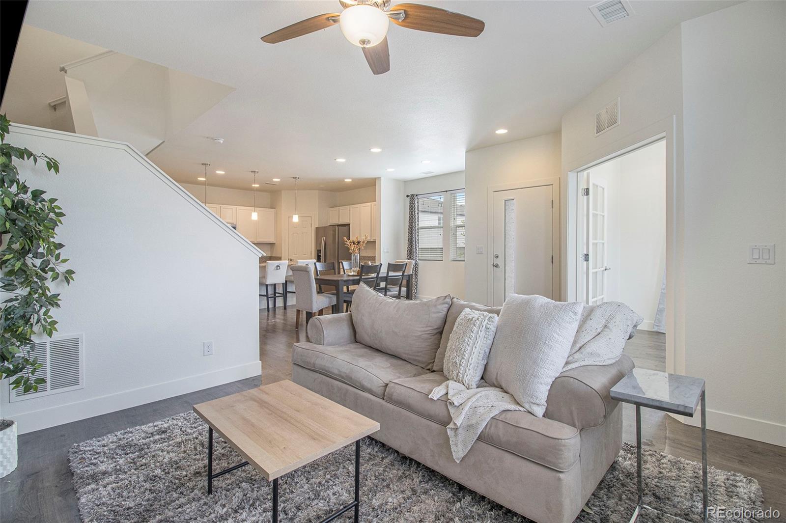 16057 Warner Drive Denver, CO 80239 - Photo 3 of 20