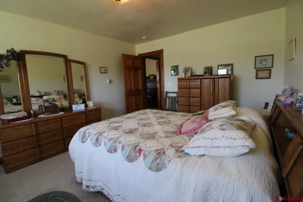 $429,300 | 950 Southeast Deer Creek Drive, Cedaredge, CO 81413