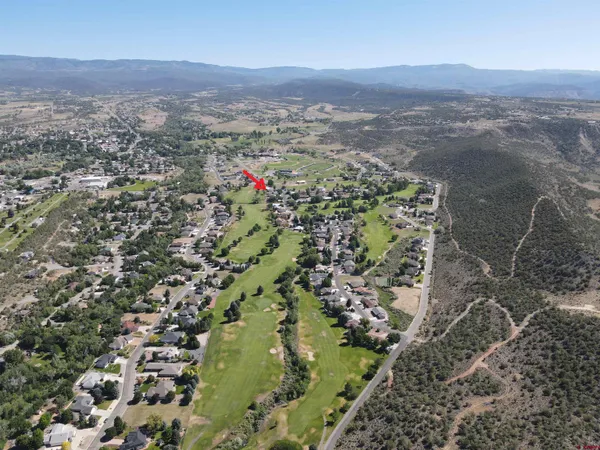 $429,300 | 950 Southeast Deer Creek Drive, Cedaredge, CO 81413