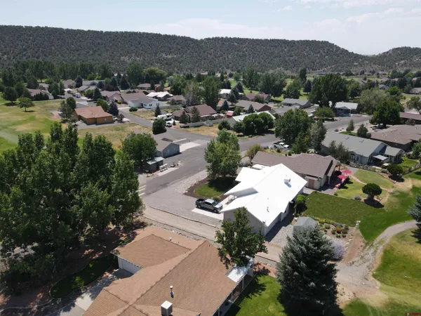 $429,300 | 950 Southeast Deer Creek Drive, Cedaredge, CO 81413