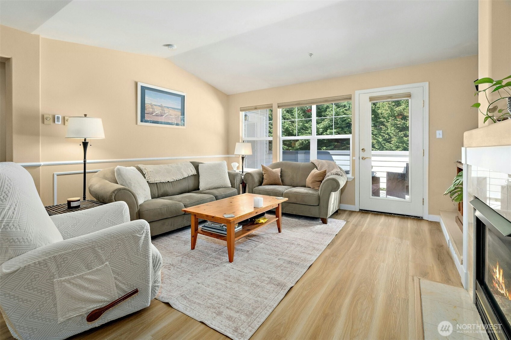 8500 Main Street, Unit F312 Edmonds, WA 98026 - Photo 6 of 32