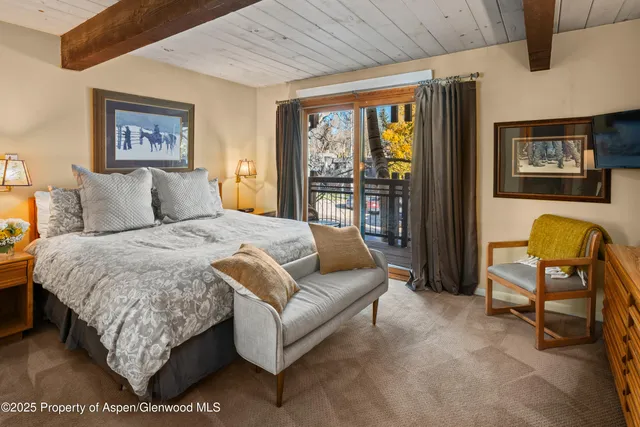 $3,275,000 | 131 East Durant Avenue, Unit 202, Aspen, CO 81611