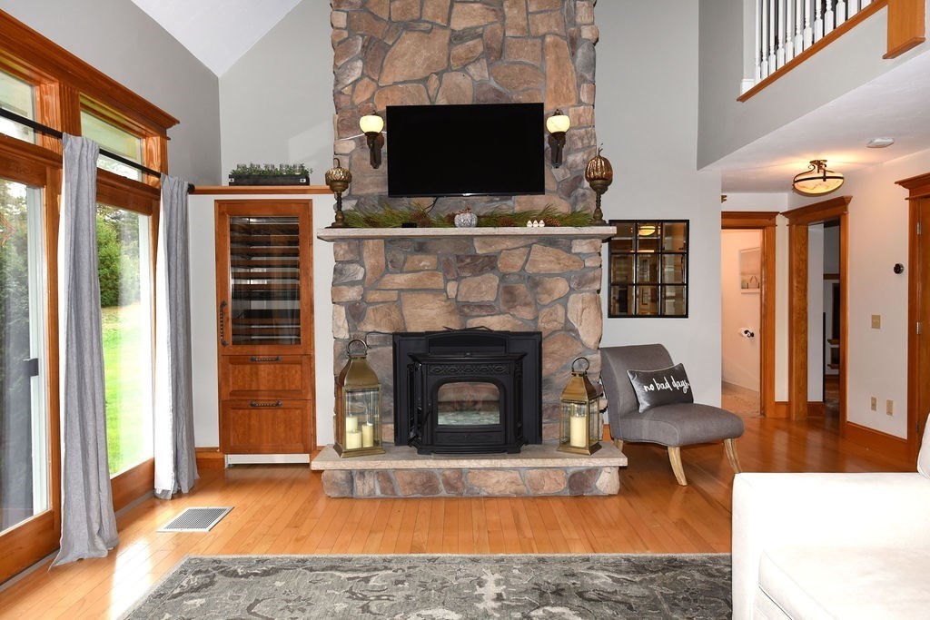 252 R Long Pond Road Plymouth, MA 02360 - Photo 8 of 41 Gallery Image 8