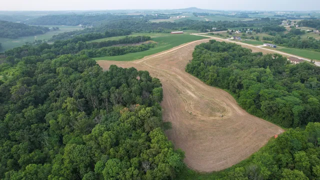 $28,000 | Lot 41 West Mississippi Drive, East Dubuque, IL 61025