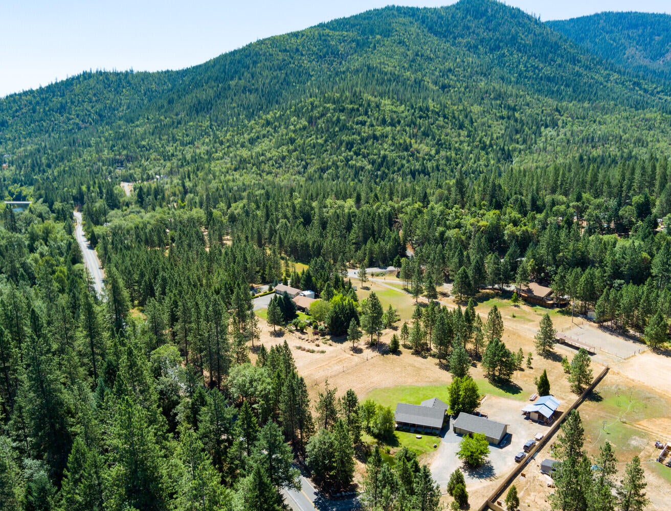 2343 Fish Hatchery Road Grants Pass, OR 97527 - Photo 19 of 50 43_ApexFH_43_mls