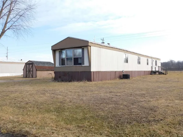 $412,500 | 4684 North St Road, Rochester, IN 46975