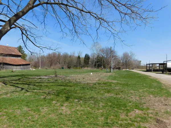 $412,500 | 4684 North St Road, Rochester, IN 46975