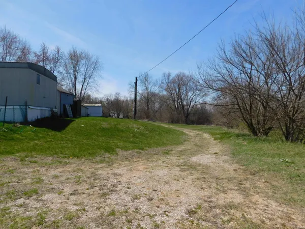 $412,500 | 4684 North St Road, Rochester, IN 46975