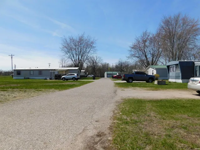 $499,000 | 4684 North St Road, Rochester, IN 46975