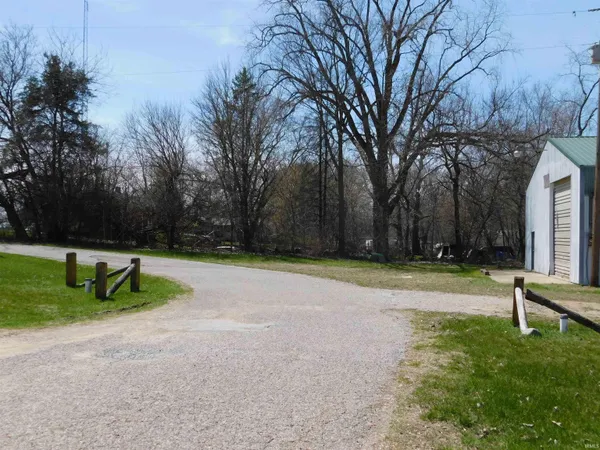 $412,500 | 4684 North St Road, Rochester, IN 46975