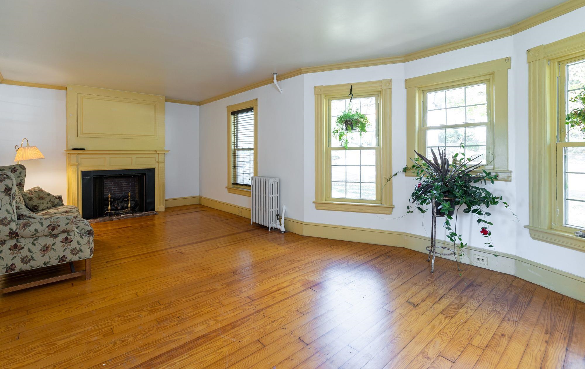 1164 River Road Manchester, NH 03104 - Photo 14 of 38 Gallery Image 14