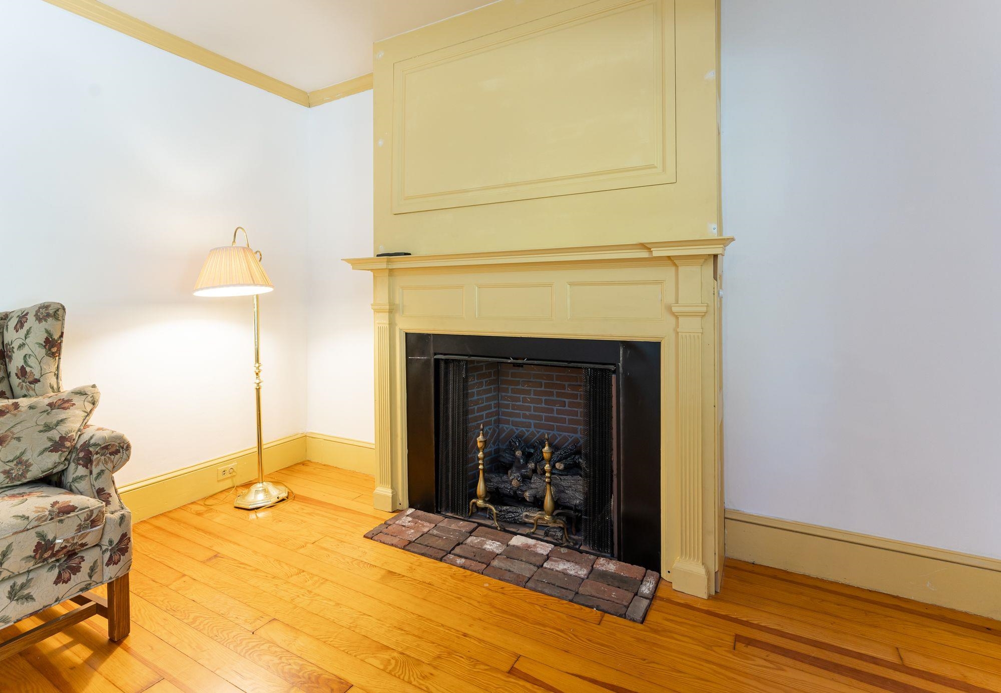 1164 River Road Manchester, NH 03104 - Photo 15 of 38 Gallery Image 15