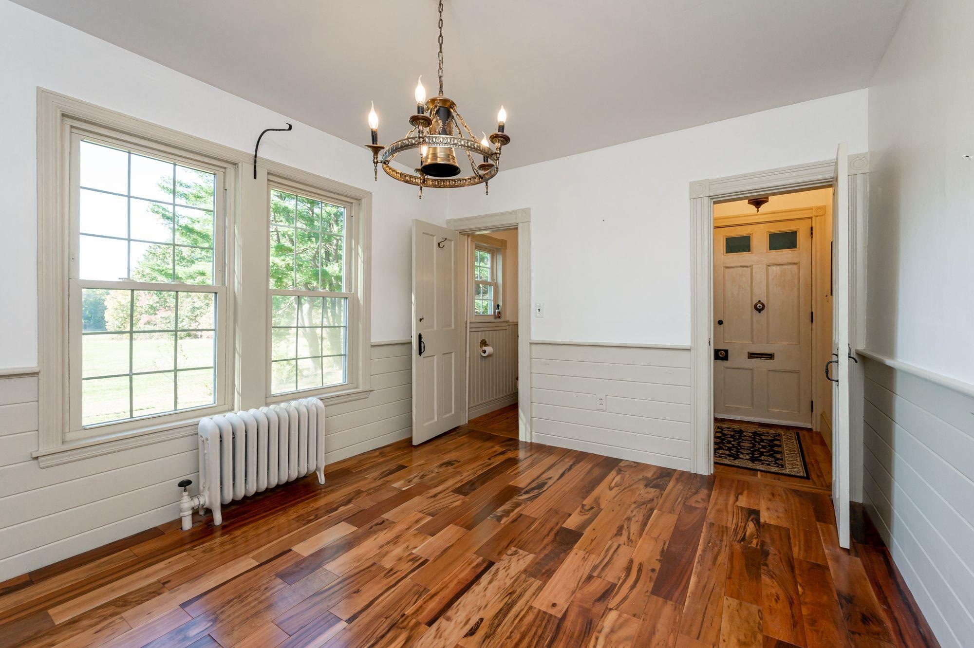 1164 River Road Manchester, NH 03104 - Photo 10 of 38 Gallery Image 10